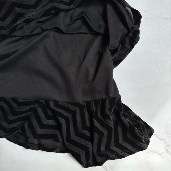 Audrey 3+1 Black Velvet Zigzag Striped Mini Dress - Picture 7 of 13